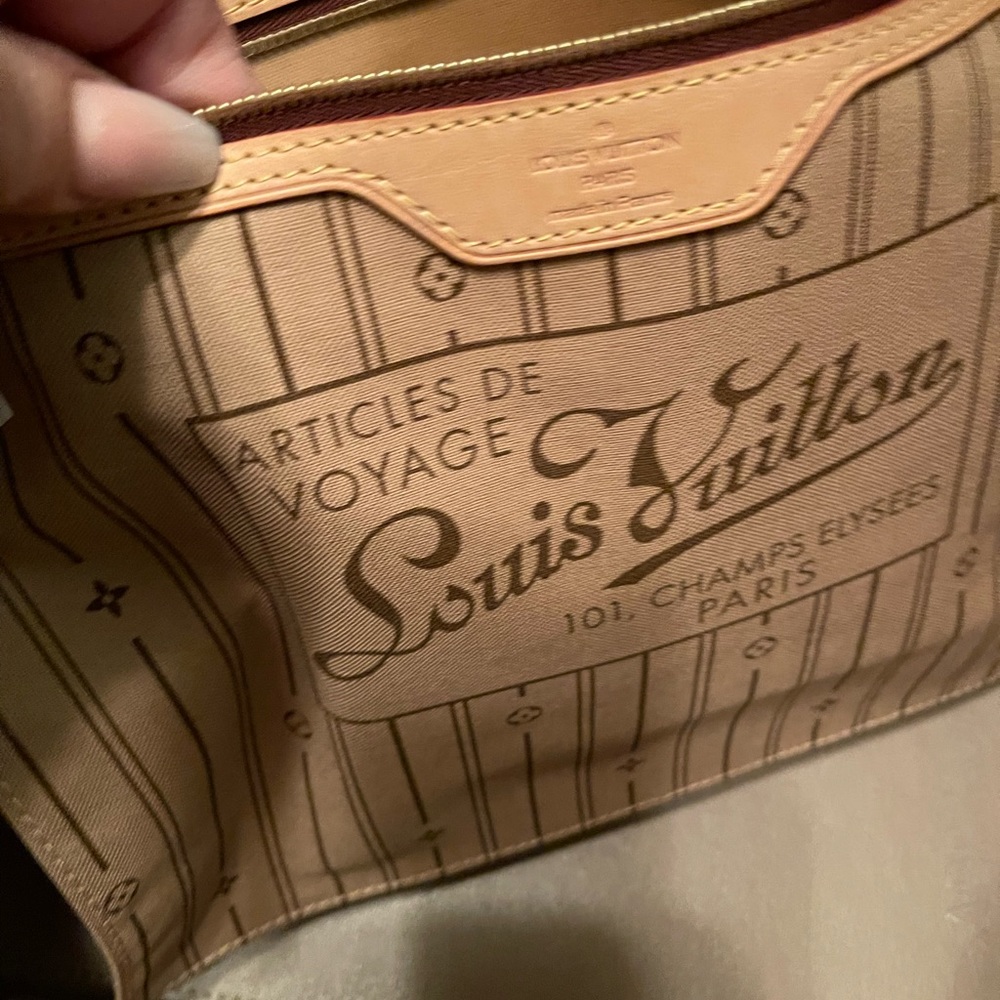 Lv neverfull gm authentic - Picture 3 of 6